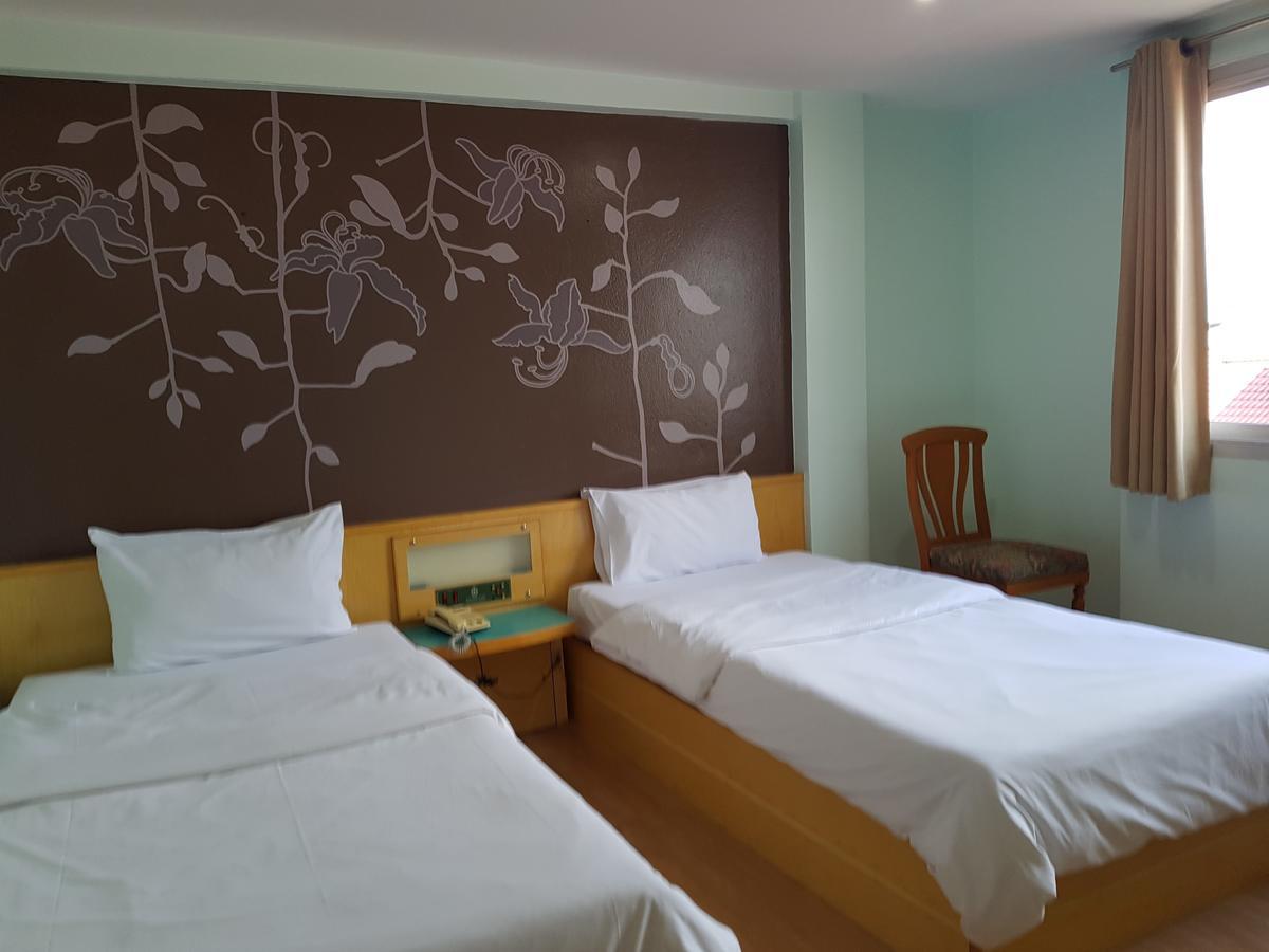 K.S.Pavilion Hotel Nakhonratcsaszima Kültér fotó