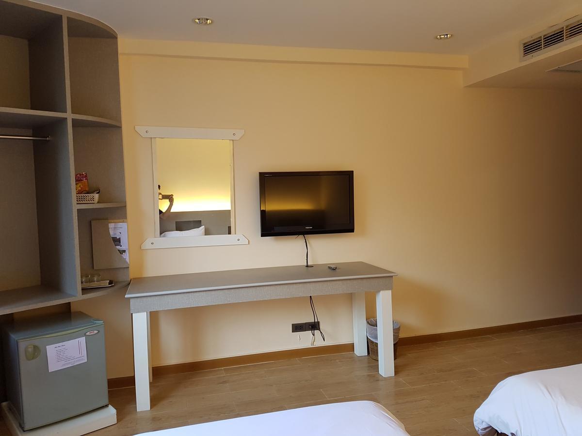 K.S.Pavilion Hotel Nakhonratcsaszima Kültér fotó