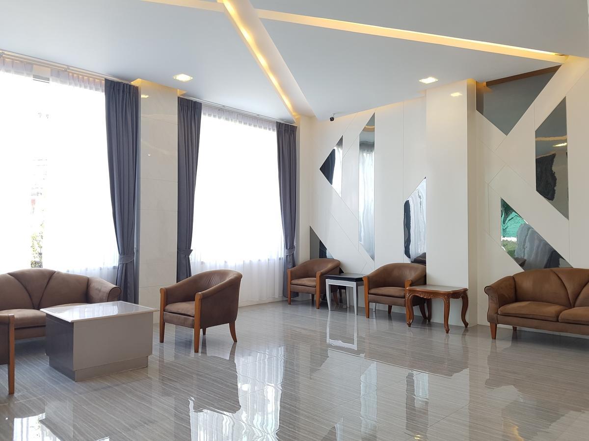 K.S.Pavilion Hotel Nakhonratcsaszima Kültér fotó