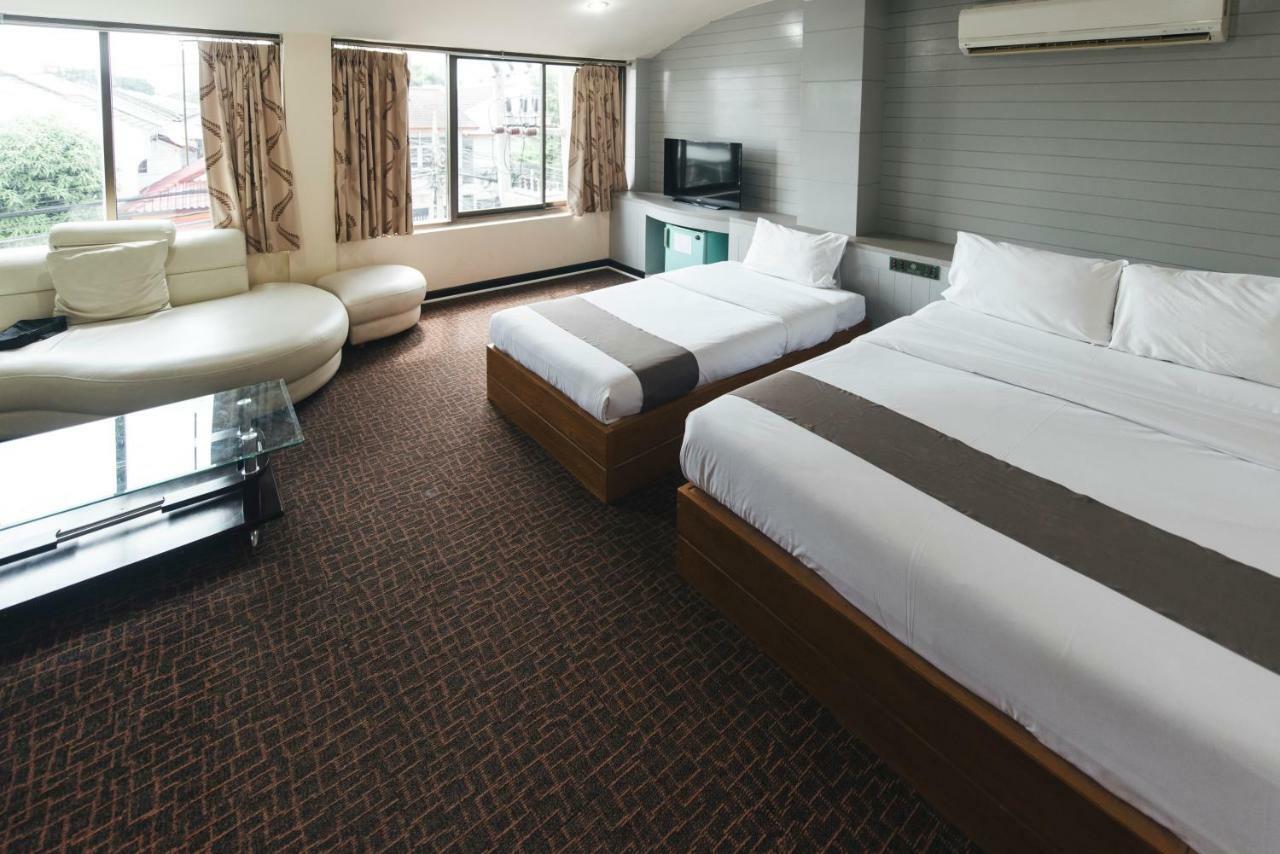 K.S.Pavilion Hotel Nakhonratcsaszima Kültér fotó