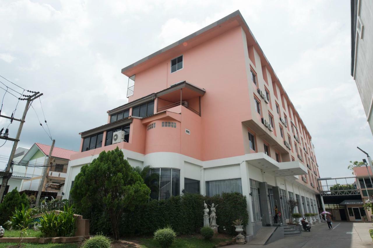 K.S.Pavilion Hotel Nakhonratcsaszima Kültér fotó