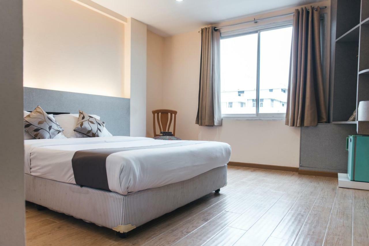 K.S.Pavilion Hotel Nakhonratcsaszima Kültér fotó