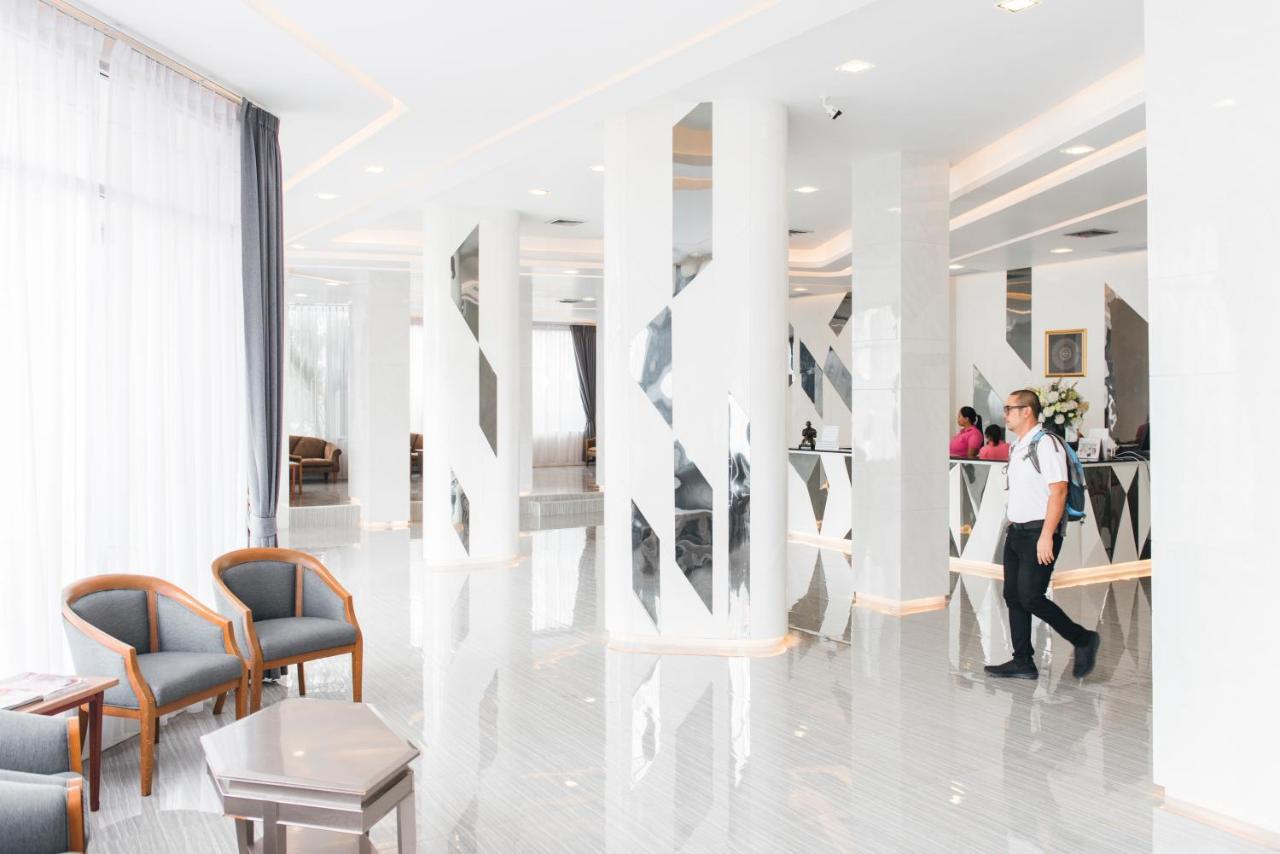 K.S.Pavilion Hotel Nakhonratcsaszima Kültér fotó