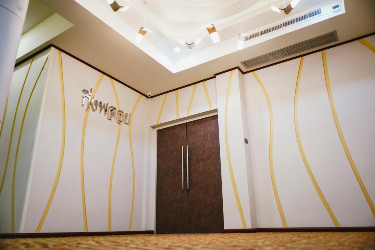 K.S.Pavilion Hotel Nakhonratcsaszima Kültér fotó